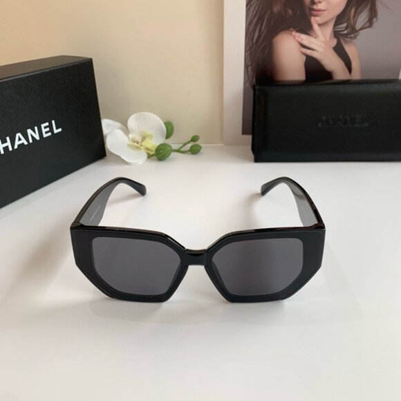 CHANEL Women's Black Sunglasses - Picture 2 of 7